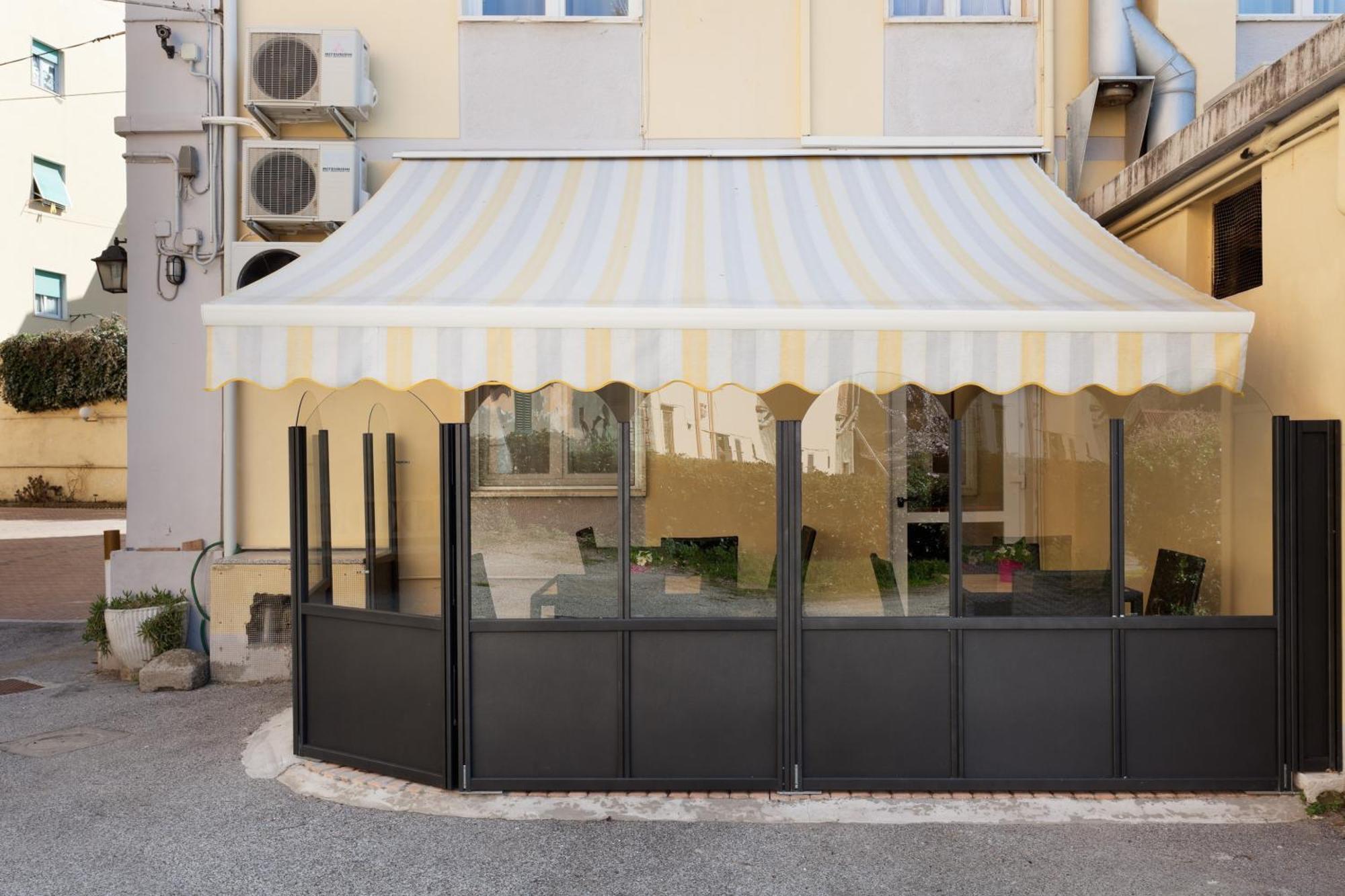 Parking Hotel Giardino Livorno Bagian luar foto